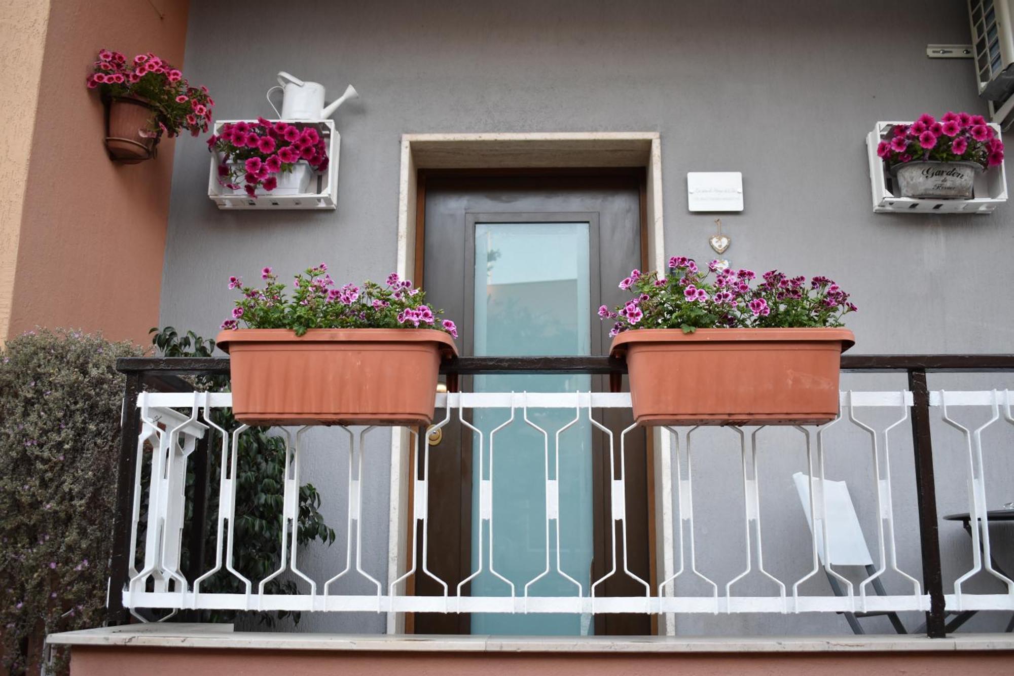 La Casa Di Maya & Cloe Bari Bagian luar foto